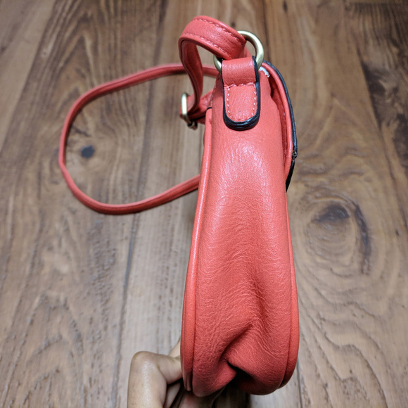 Aldo Crossbody Bag - Picture 8 of 8